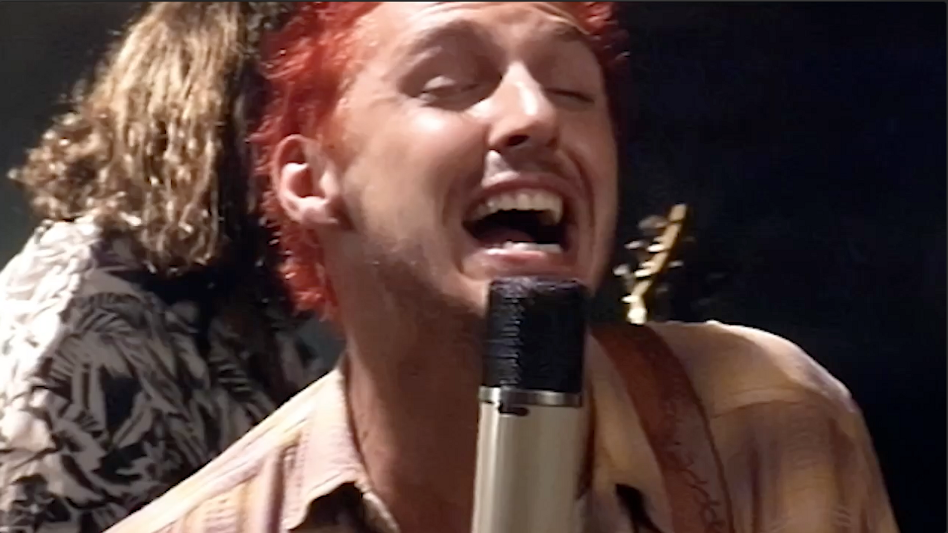 Music Clip - Bleu Tongue - Don't Lead Me On.mov